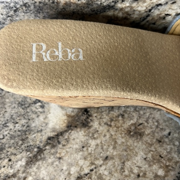 Reba wedge open toe and open heel sandals for women. Size 8 - Picture 7 of 11